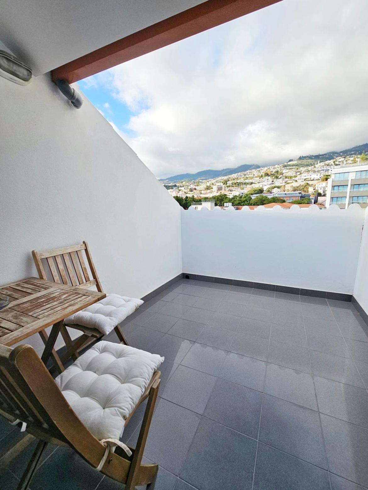 Anadia Atrium Apartment Funchal  Ngoại thất bức ảnh